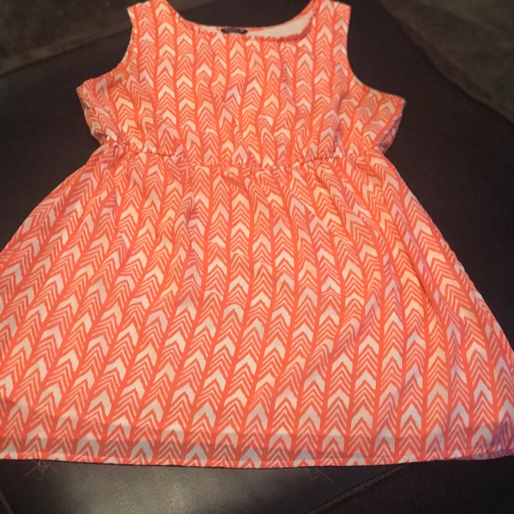 Summer dress very comfortable and cool fits true to size